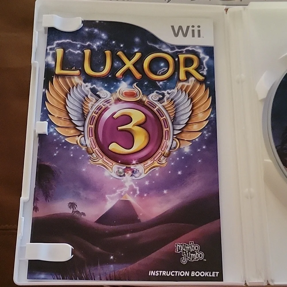 LUXOR 3 - Wii Game No Visable Stratches Original Case & Paper Inserts Like New